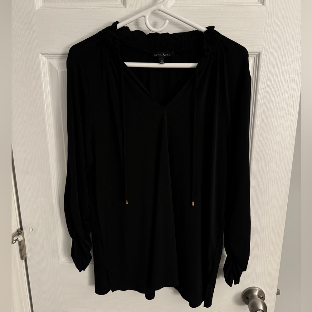 Lynn Ryan black top 1X - Picture 1 of 3